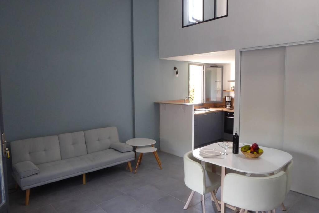 Mazet Dans Avec Piscine Holiday home Bagnols-en-Foret